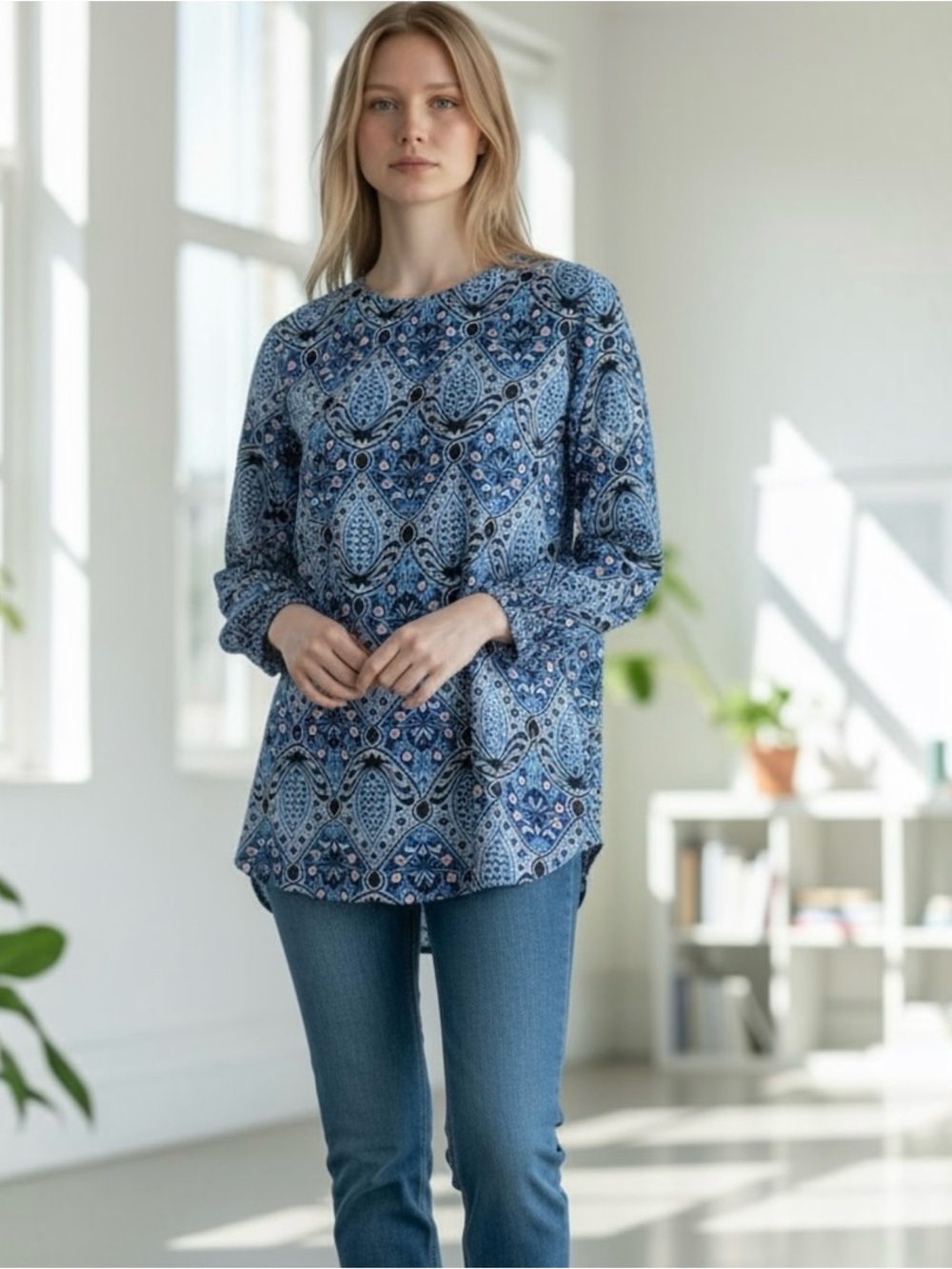 LOFT Baroque Medallion Tapestry Paisley Print Roll Tab Sleeve Tunic Top Size M